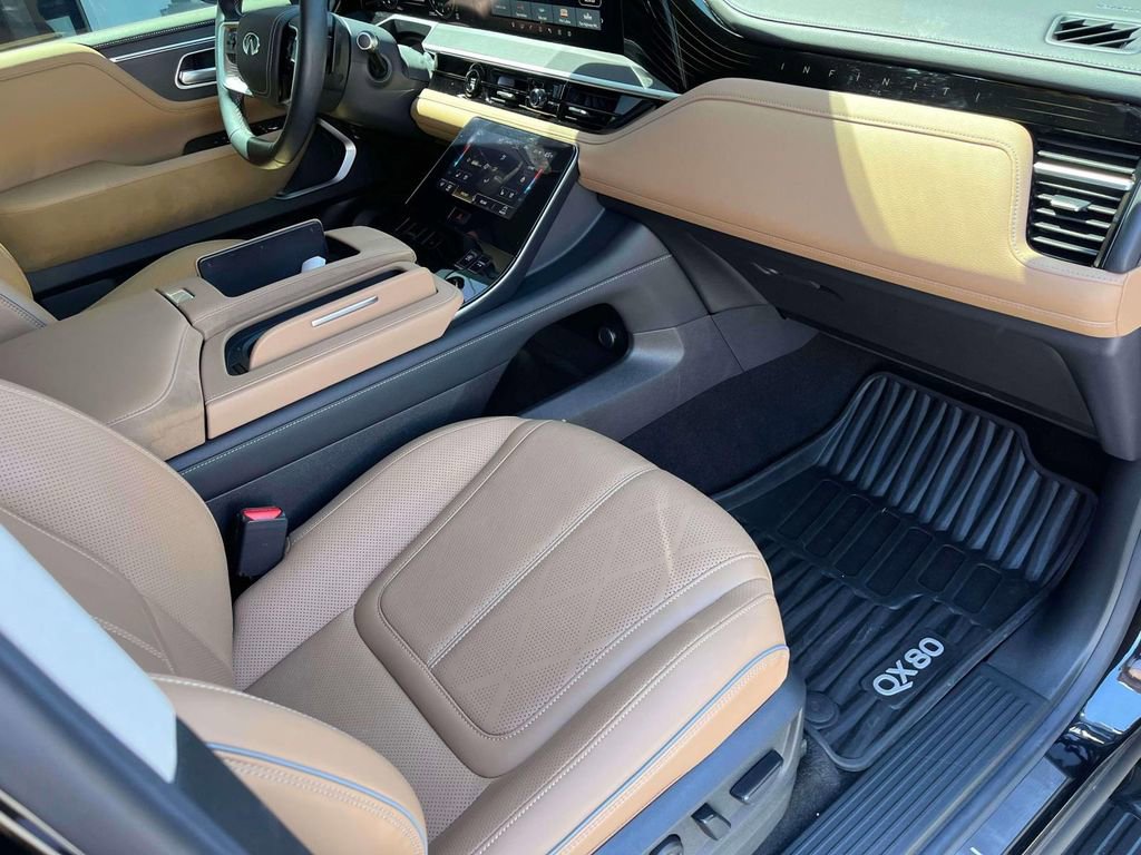 Used 2025 INFINITI QX80 Sensory AWD/4WD image 23