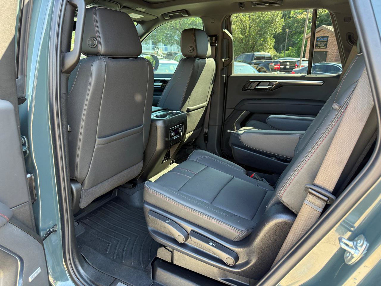 Used 2025 Chevrolet Tahoe RST w/ Comfort Package AWD/4WD image 24