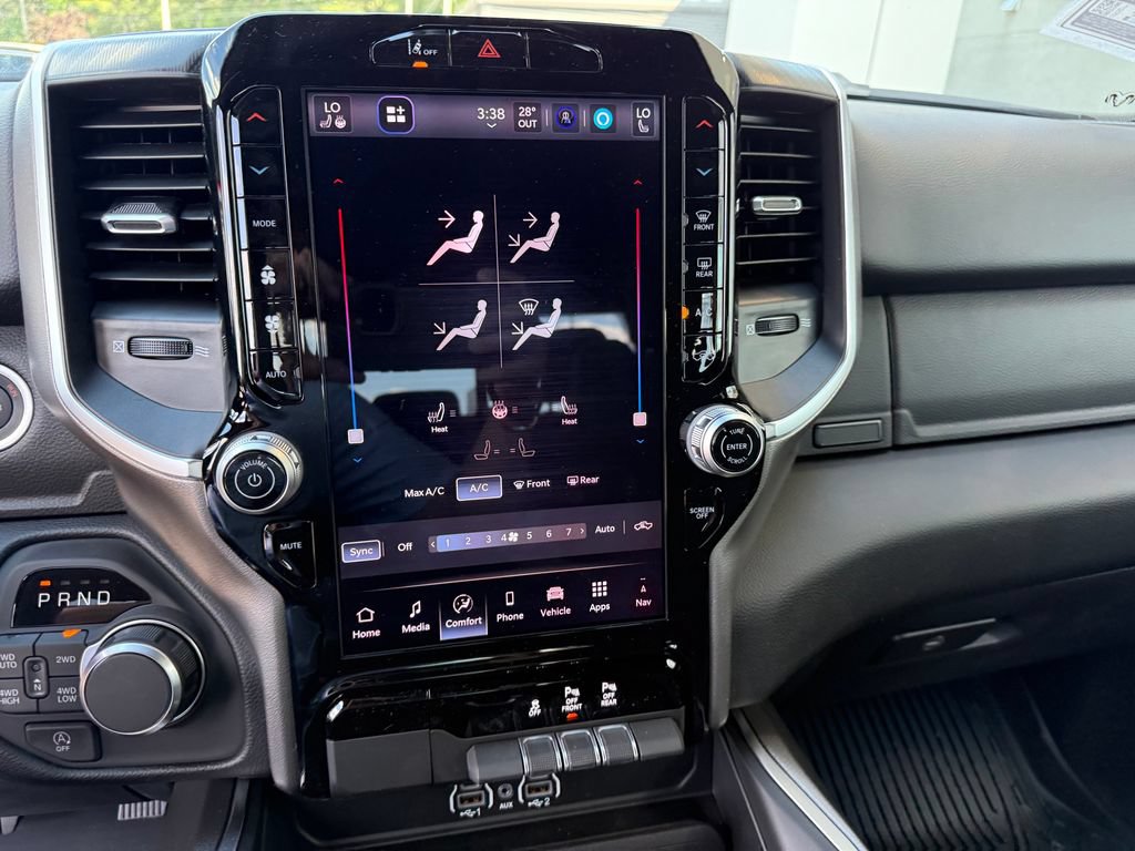 New 2026 RAM 1500 Big Horn AWD/4WD image 13