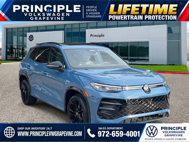 Used 2025 Volkswagen Tiguan SE R-Line AWD/4WD image 2