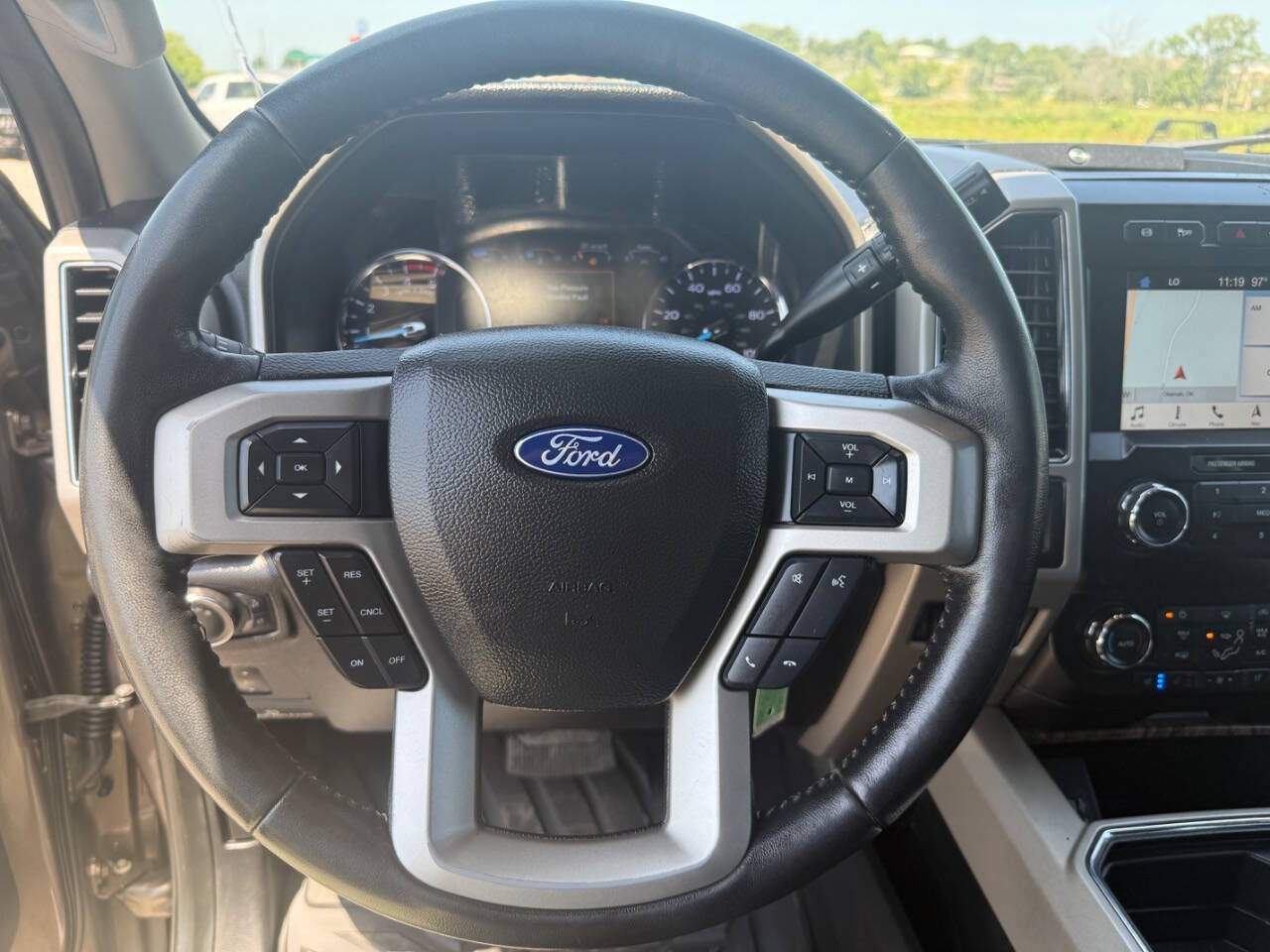 Used 2019 Ford F350 Lariat w/ Lariat Value Package AWD/4WD image 22