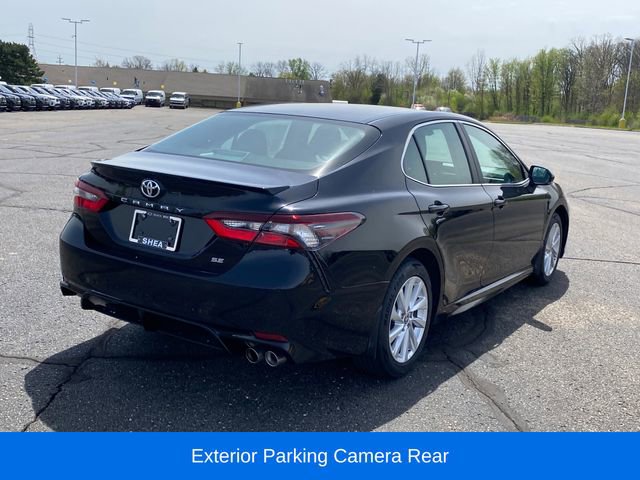 Used 2023 Toyota Camry SE FWD image 3