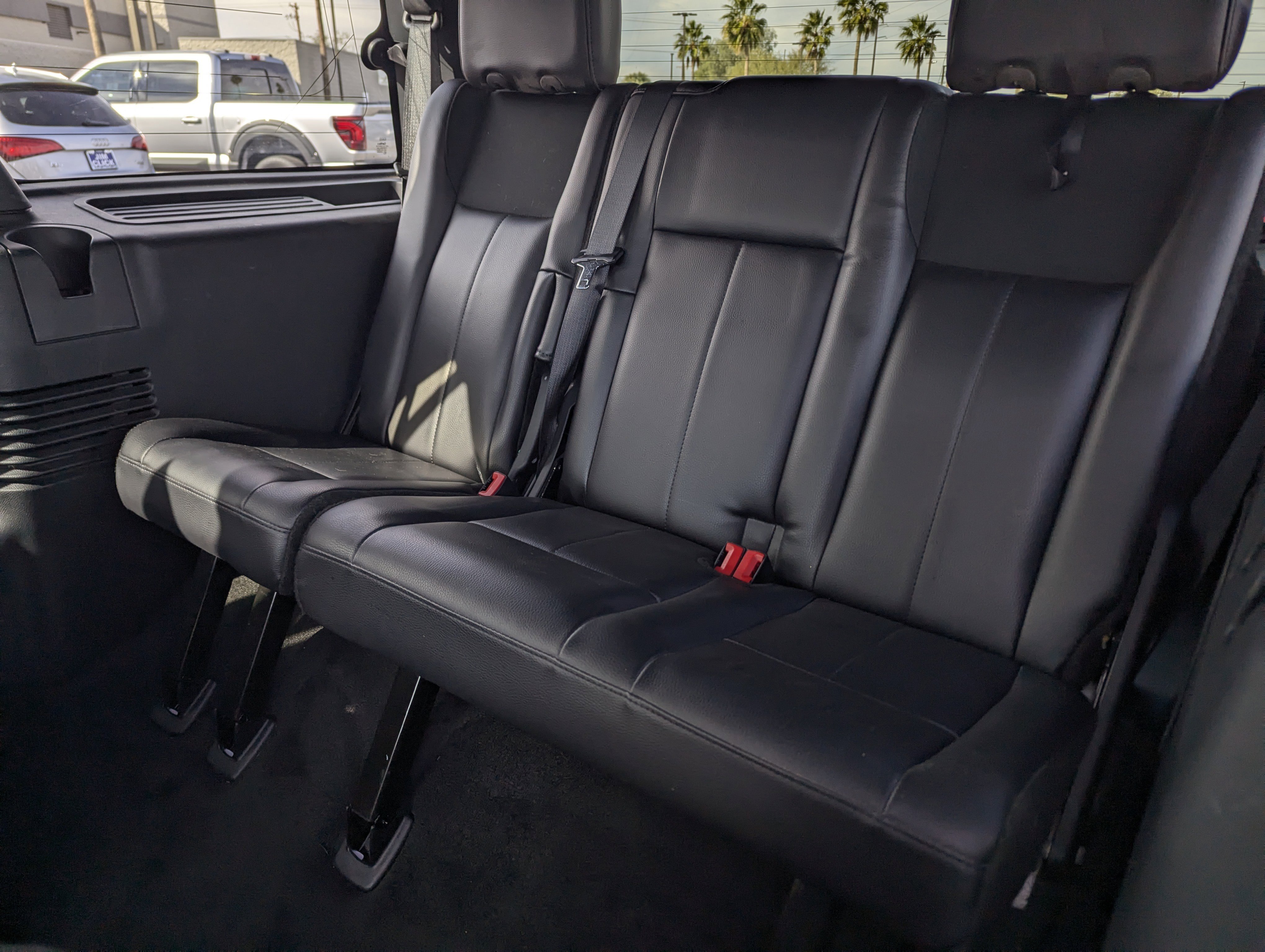 Used 2016 Ford Expedition Limited w/ Equipment Group 301A image 10