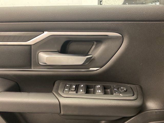 New 2026 RAM 1500 4x4 Crew Cab image 17