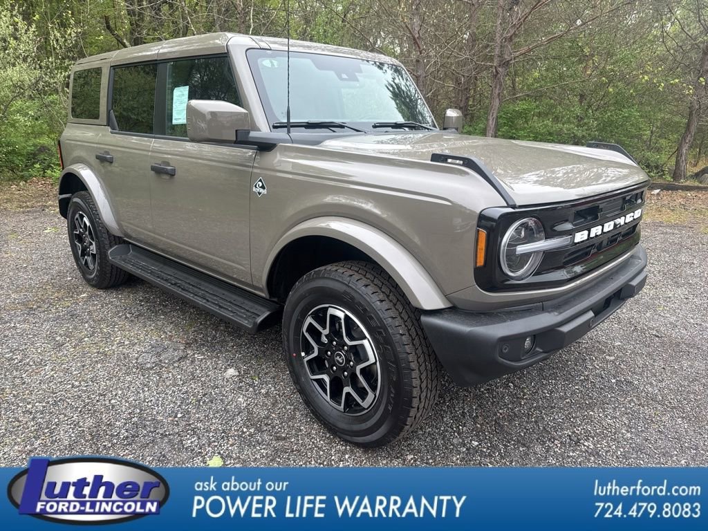 New 2026 Ford Bronco Outer Banks AWD/4WD image 1