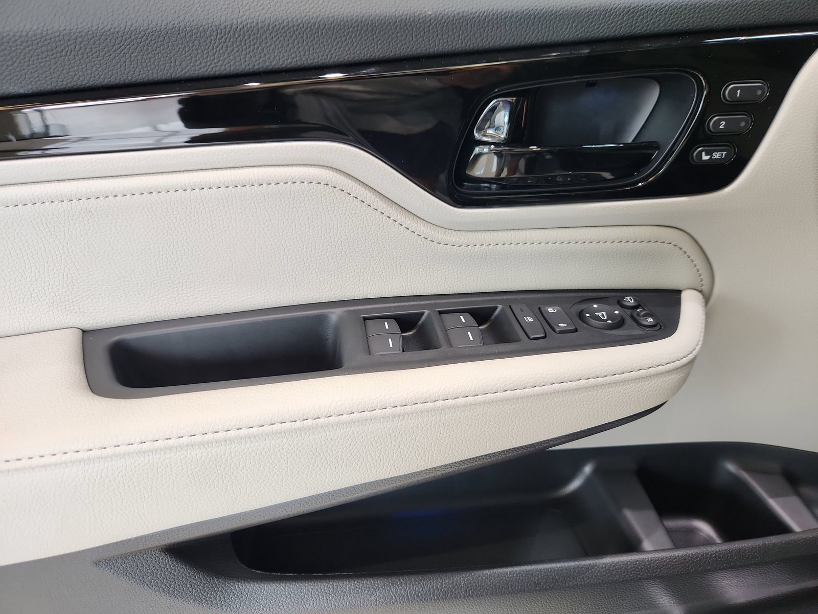 New 2026 Honda Odyssey Elite image 9