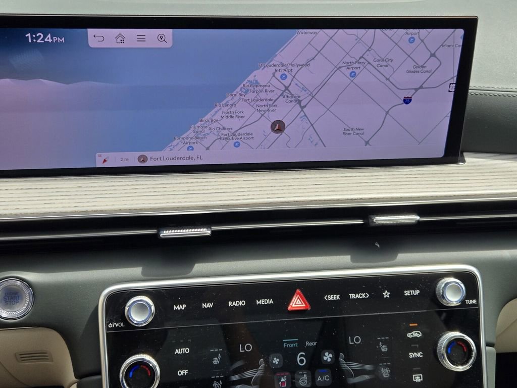 Used 2025 Genesis GV80 3.5T Prestige image 19