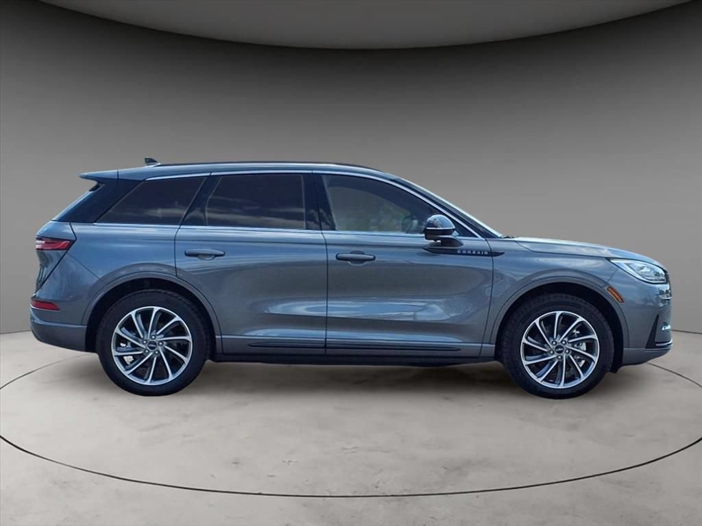 New 2025 Lincoln Corsair Grand Touring w/ Equipment Group 302A AWD/4WD image 9