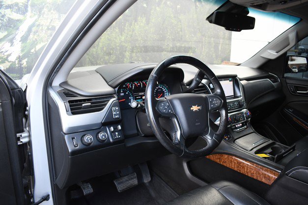 Used 2018 Chevrolet Suburban Premier image 14
