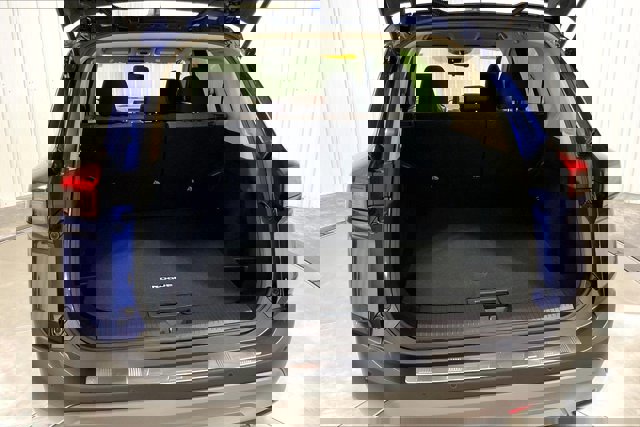 Used 2023 Nissan Rogue SV image 38