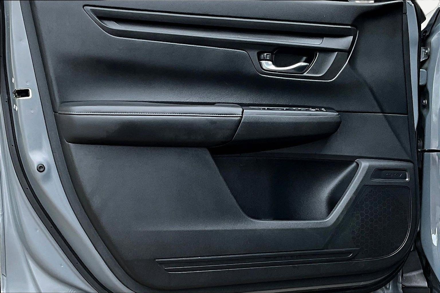 Used 2025 Honda CR-V EX image 19