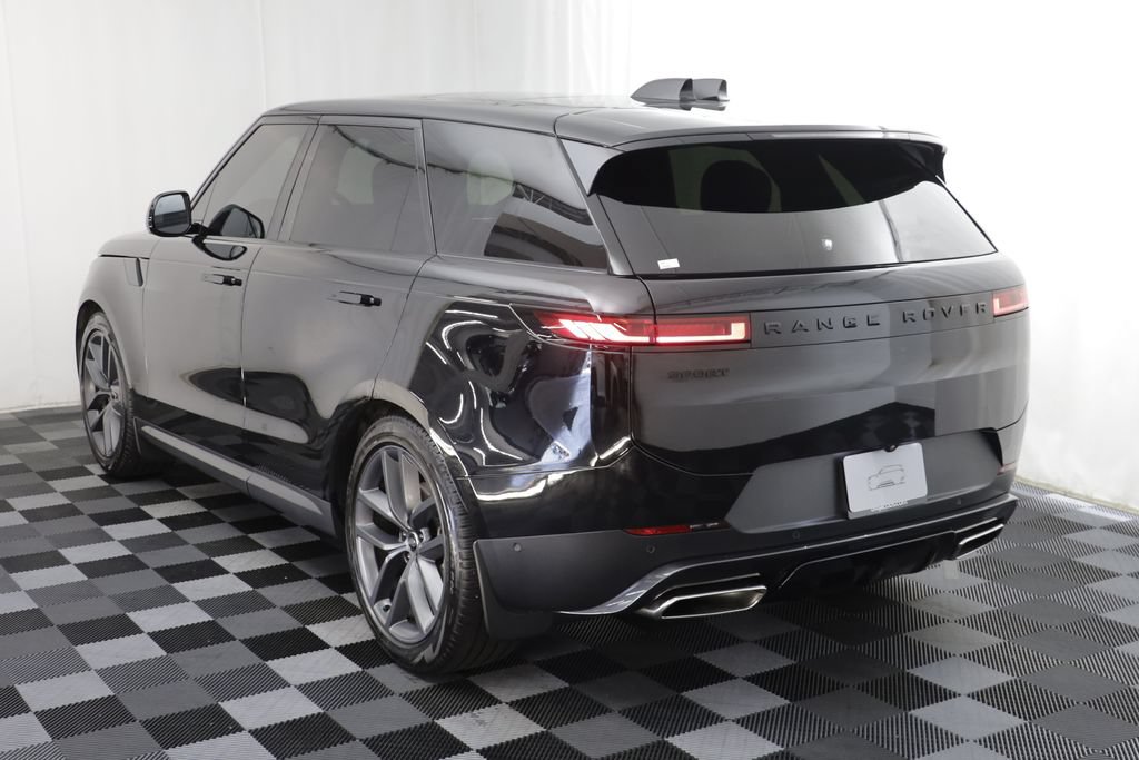 Used 2024 Land Rover Range Rover Sport SE AWD/4WD image 16