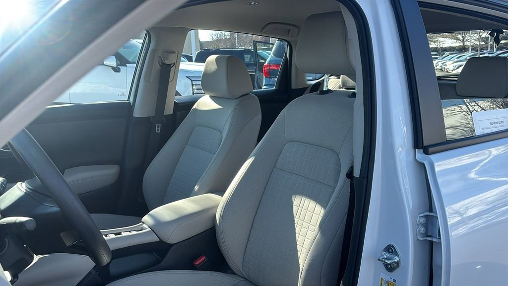 Used 2025 Honda HR-V LX image 10