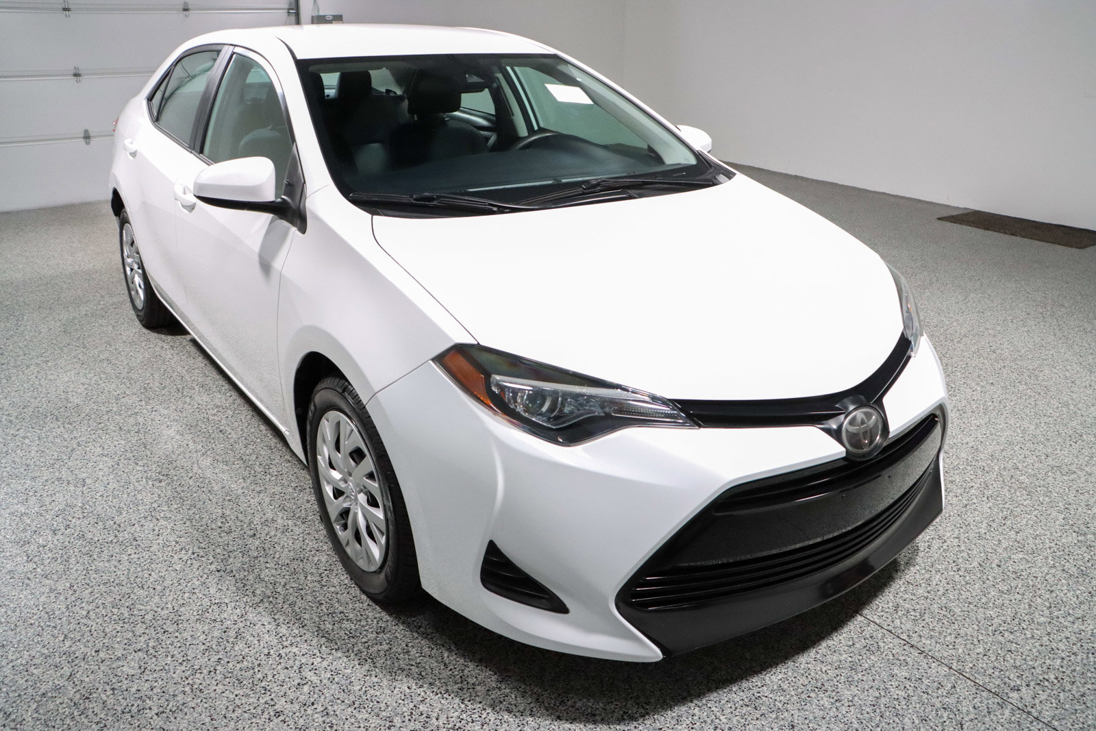 Used 2019 Toyota Corolla LE image 5