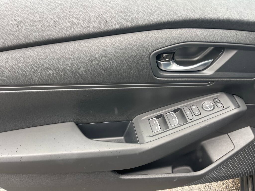 Certified 2025 Honda Accord LX image 7