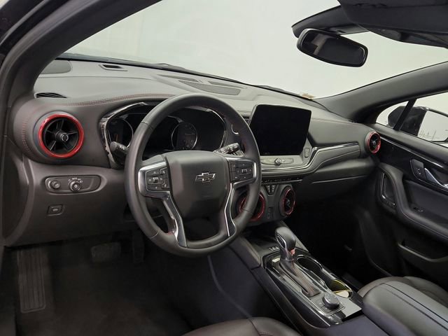 Used 2025 Chevrolet Blazer RS AWD/4WD image 17