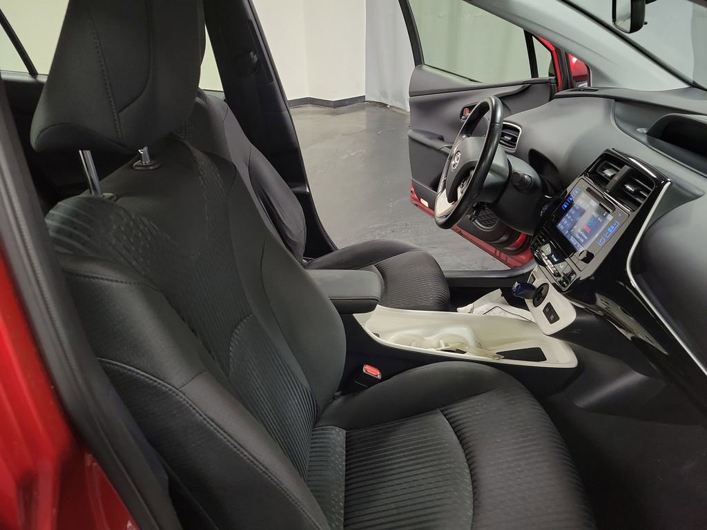Used 2016 Toyota Prius Three image 21