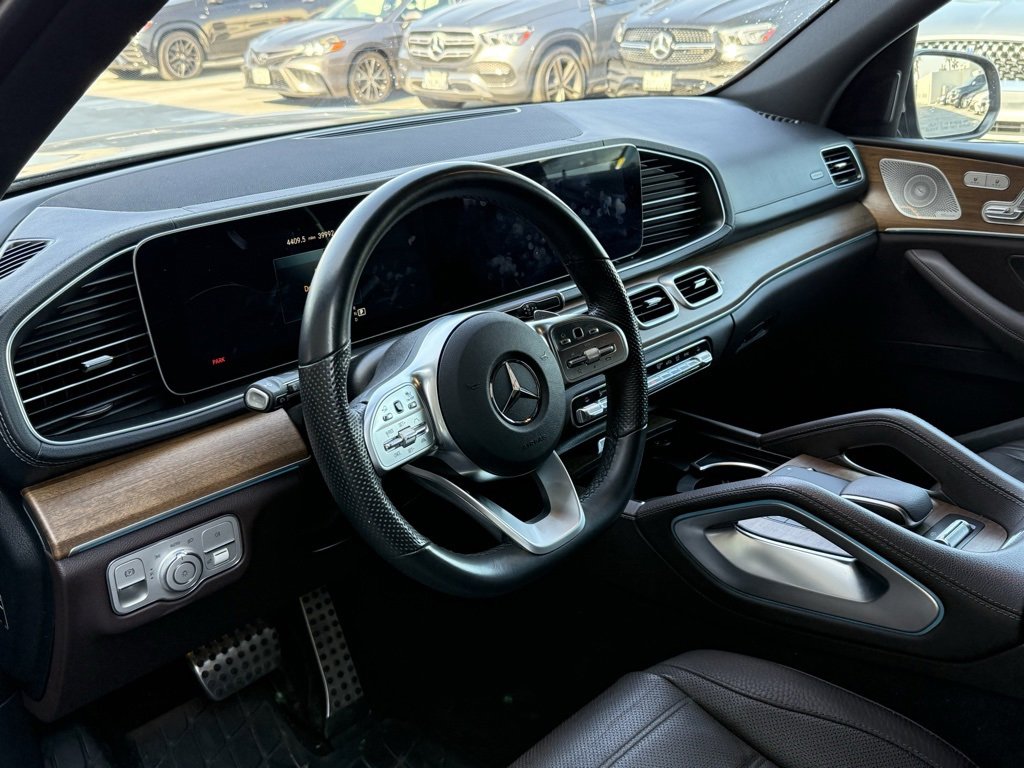 Used 2022 Mercedes-Benz GLS 450 4MATIC image 2