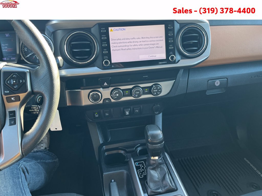 Certified 2020 Toyota Tacoma SR5 w/ Technology Package AWD/4WD image 18