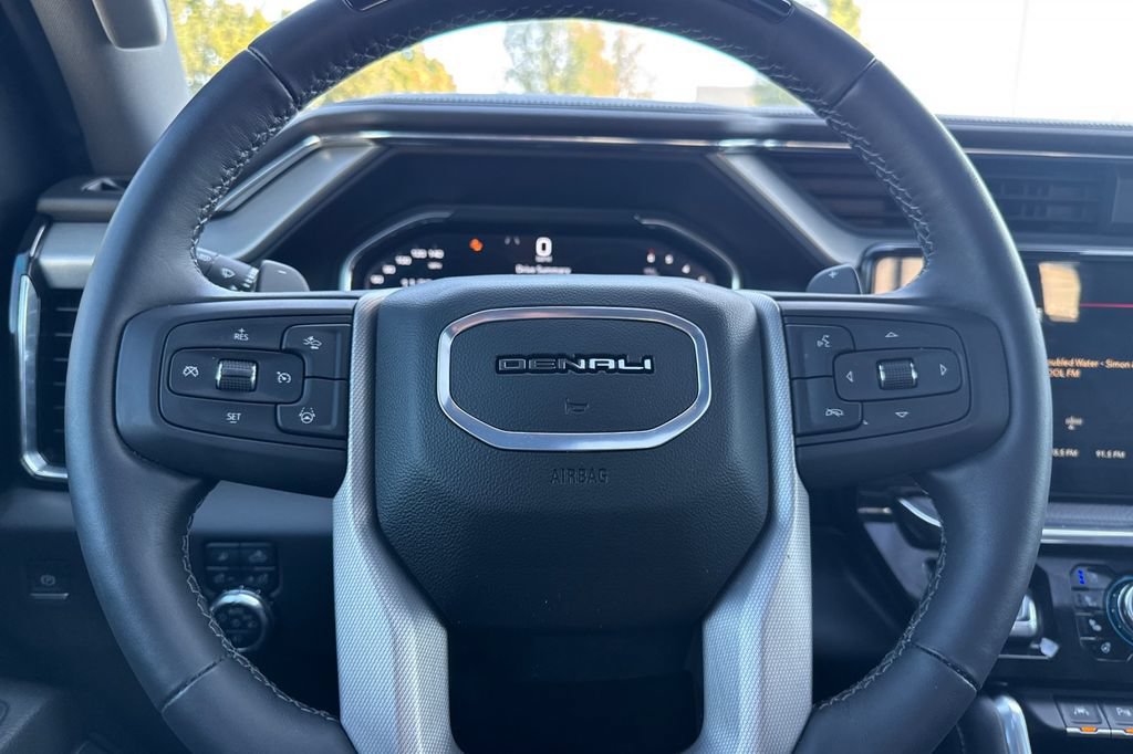 Used 2025 GMC Sierra 1500 Denali AWD/4WD image 25