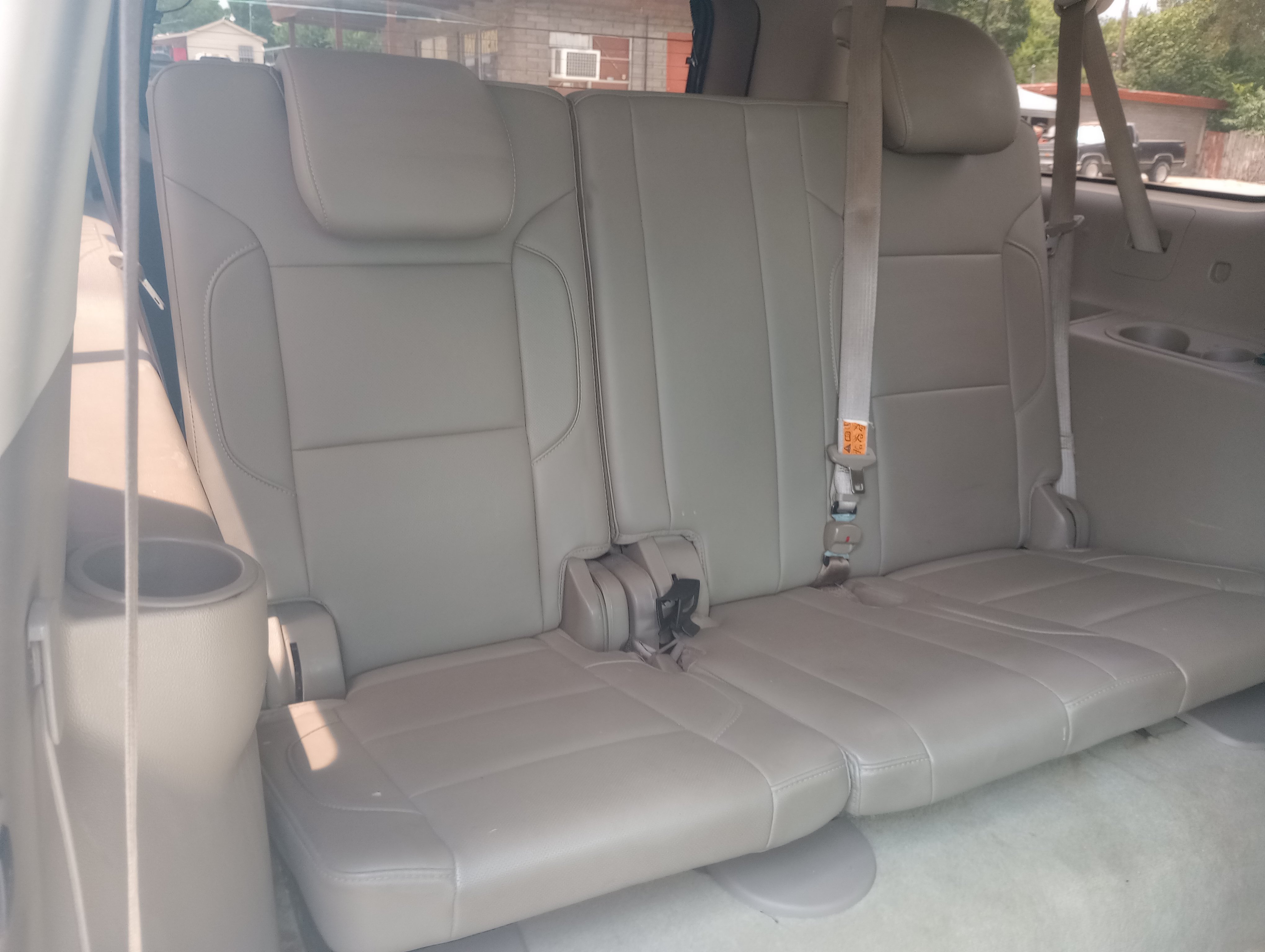 Used 2016 Chevrolet Suburban LTZ RWD image 15