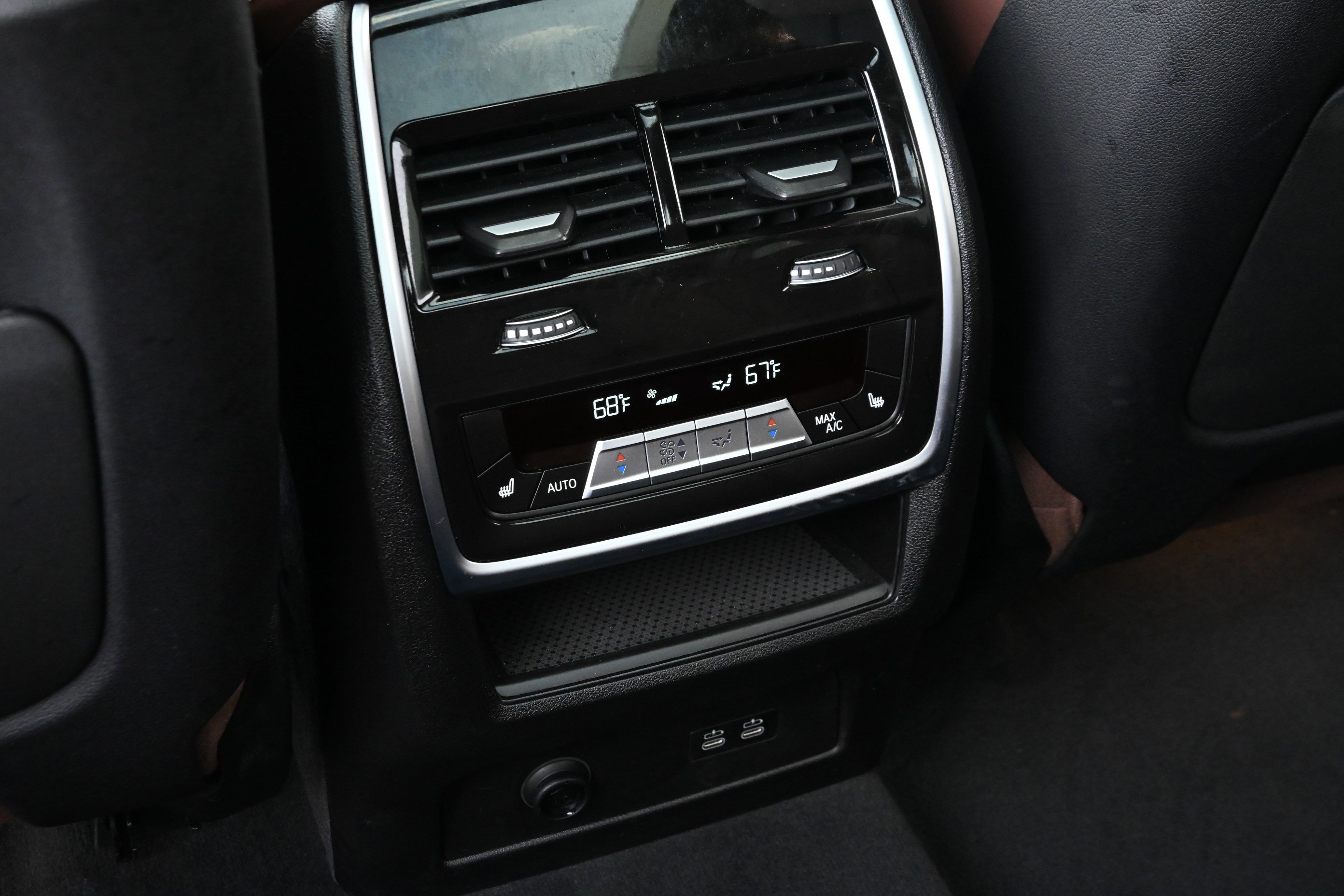 Used 2025 BMW X7 xDrive40i w/ Executive Package image 33