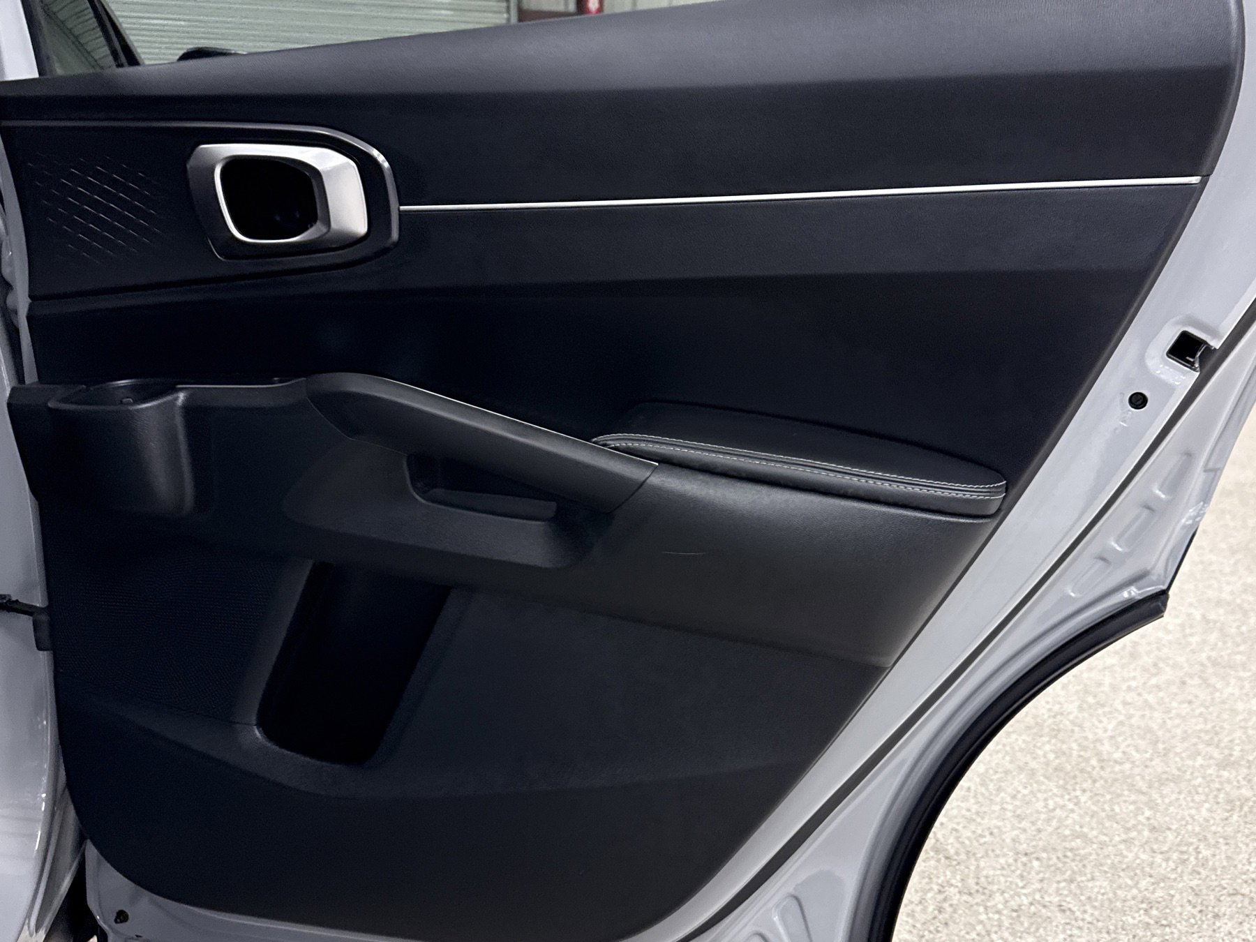 Used 2025 Kia Sorento S w/ Panoramic Sunroof Package image 20