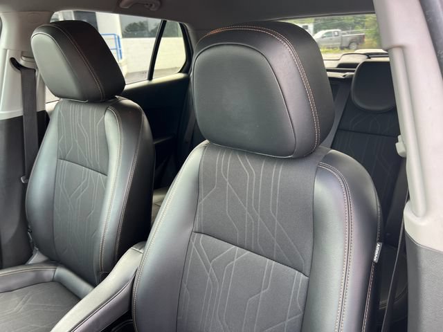 Used 2018 Chevrolet Trax LT w/ LT Convenience Package FWD image 11