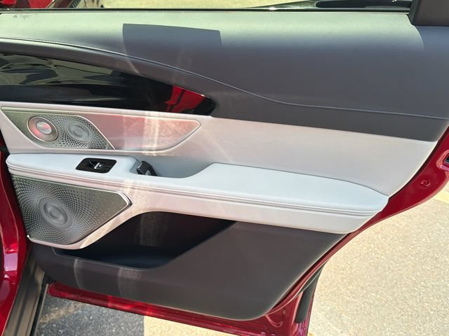 New 2026 Lincoln Nautilus Reserve AWD/4WD image 17