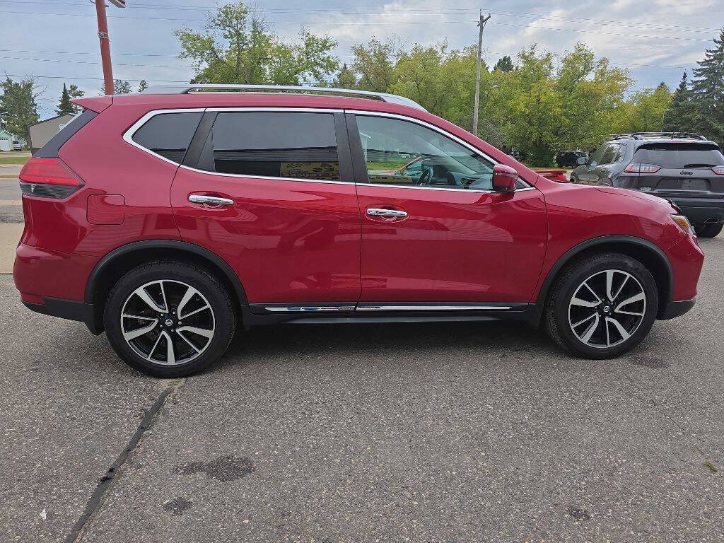 Used 2017 Nissan Rogue Platinum AWD/4WD image 6