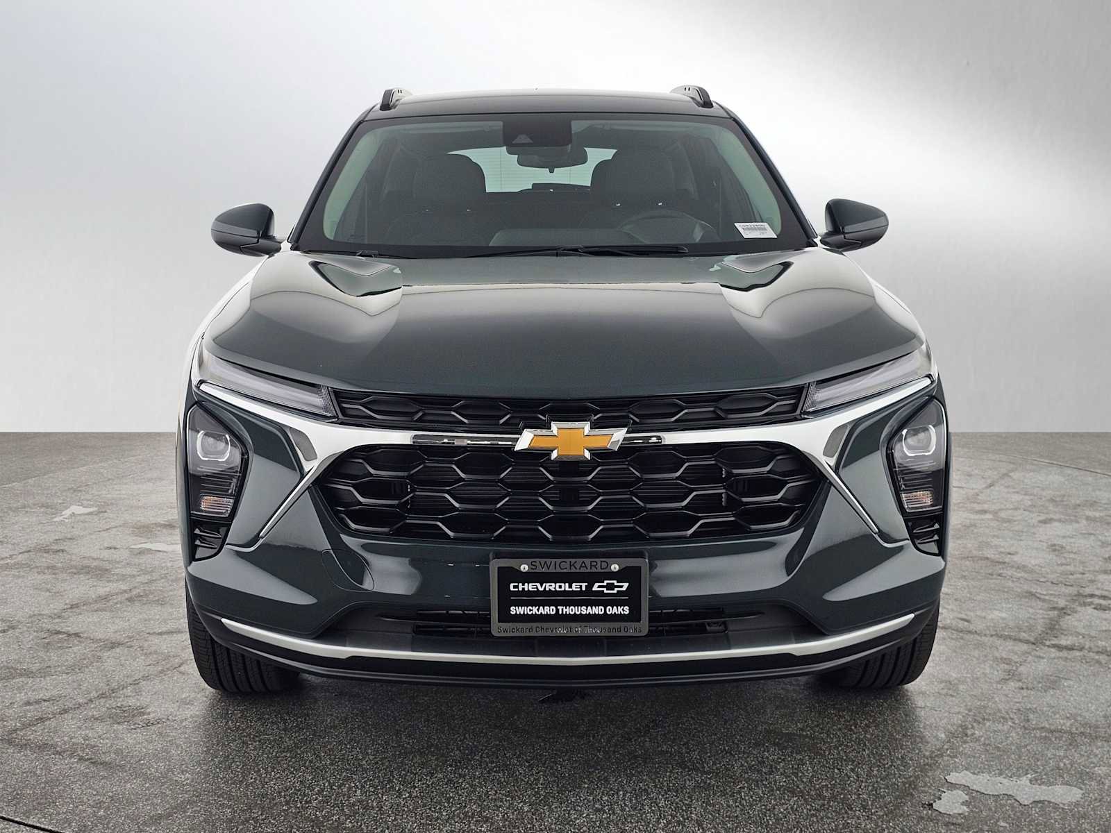 New 2026 Chevrolet Trax LT w/ Driver Confidence Package FWD image 8