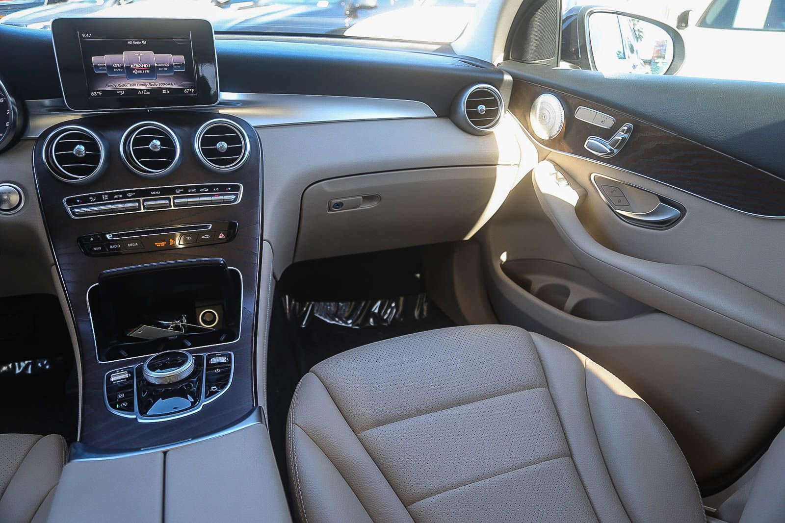 Used 2018 Mercedes-Benz GLC 300 4MATIC image 15