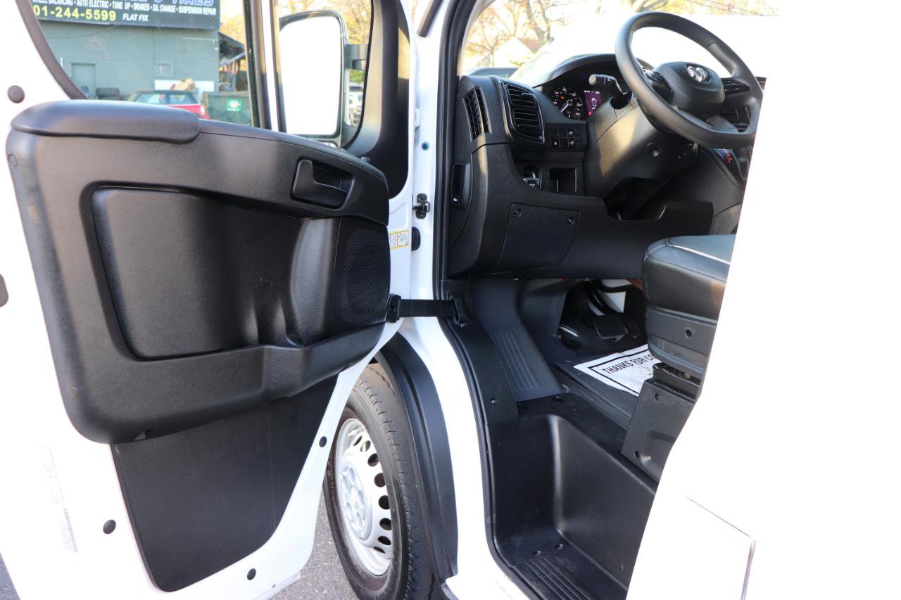 Used 2025 RAM ProMaster 2500 w/ Convenience Group FWD image 10
