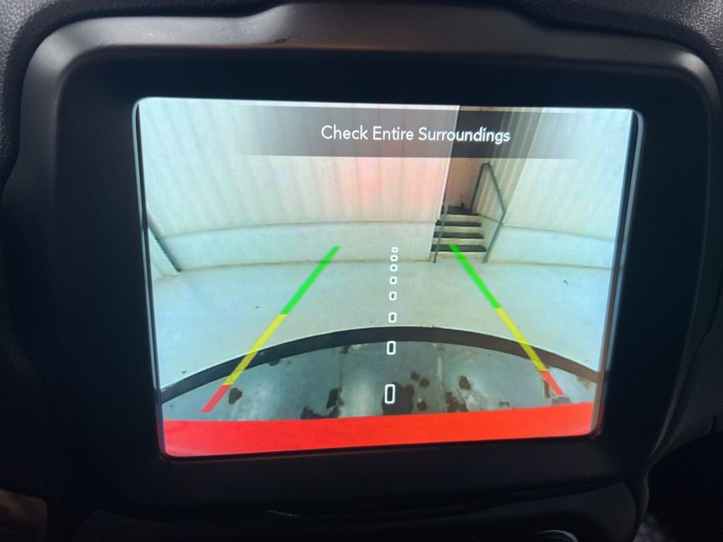 Used 2023 Jeep Renegade Trailhawk AWD/4WD image 16