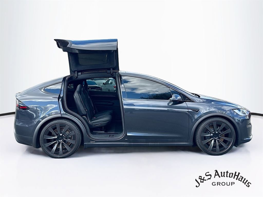 Used 2024 Tesla Model X image 8