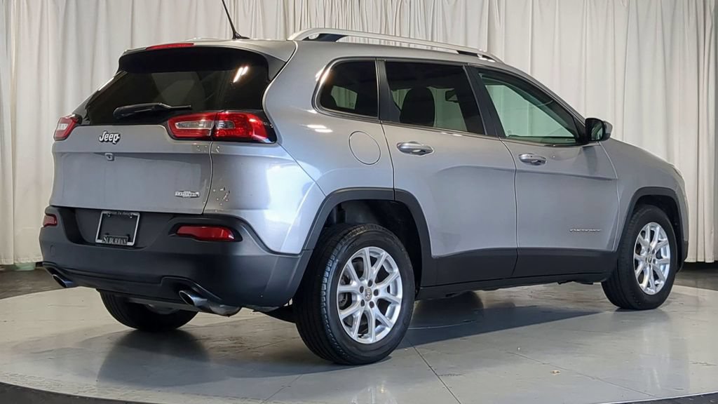 Used 2014 Jeep Cherokee Latitude w/ Comfort/Convenience Group FWD image 10
