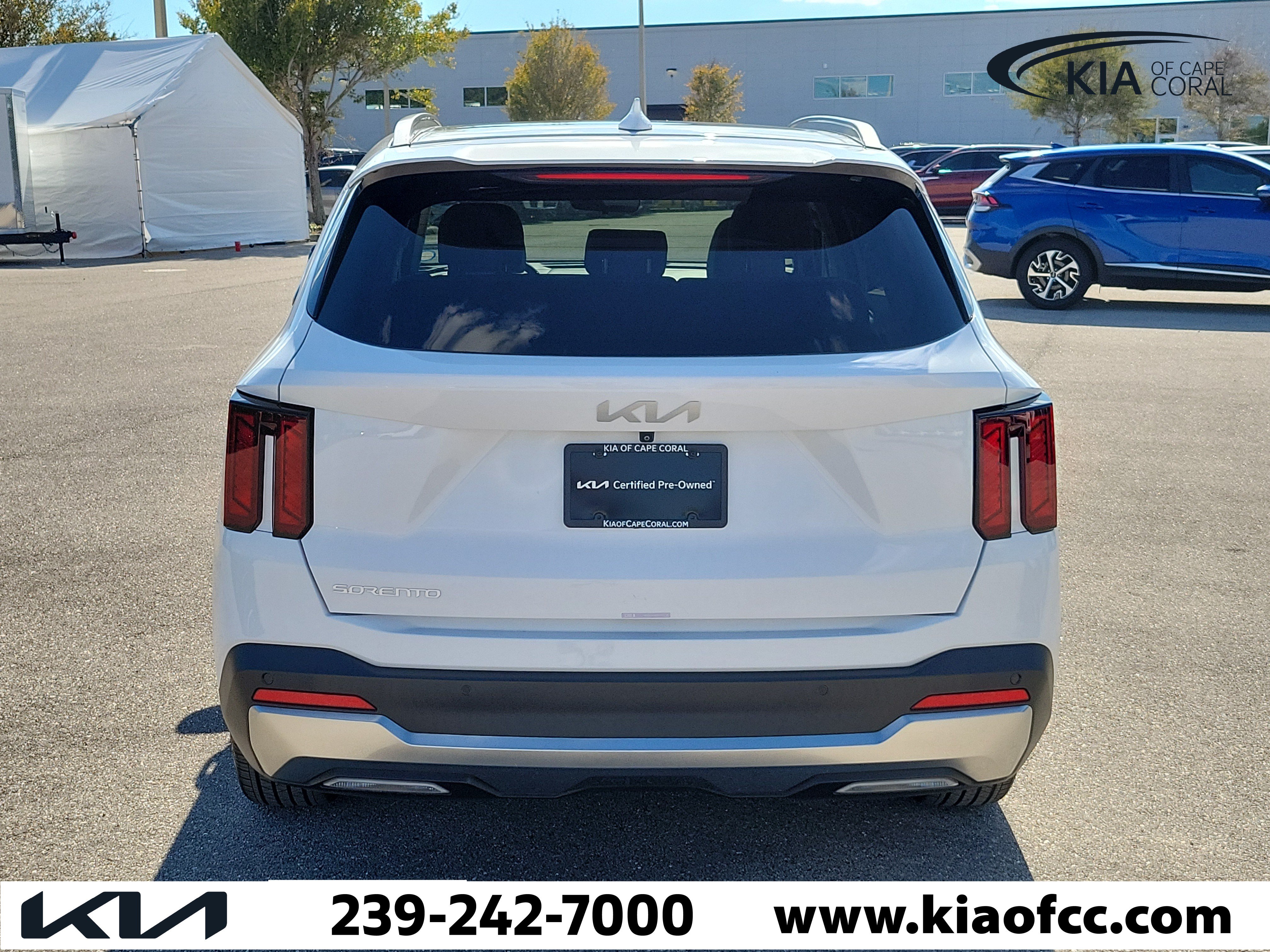 Certified 2025 Kia Sorento S w/ Panoramic Sunroof Package FWD image 5