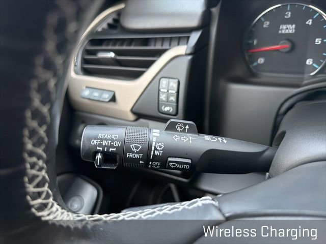 Used 2019 GMC Yukon XL Denali w/ Open Road Package image 38