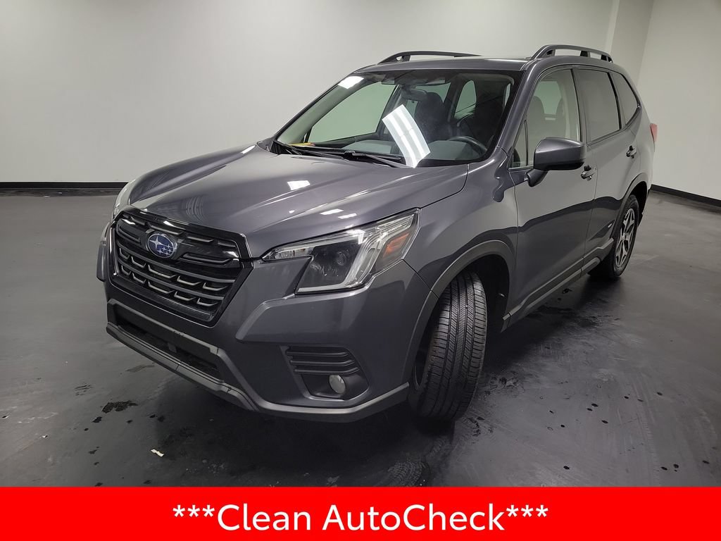 Used 2023 Subaru Forester Premium AWD/4WD image 4