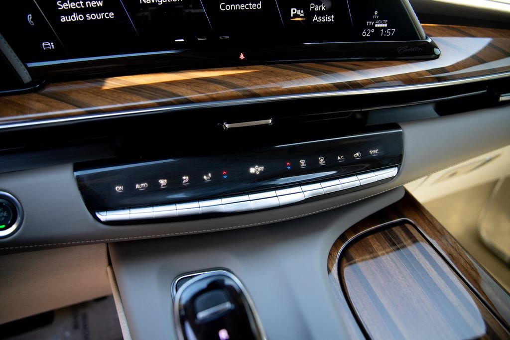 Used 2024 Cadillac Escalade Sport Platinum w/ Heavy-Duty Trailer Package image 14