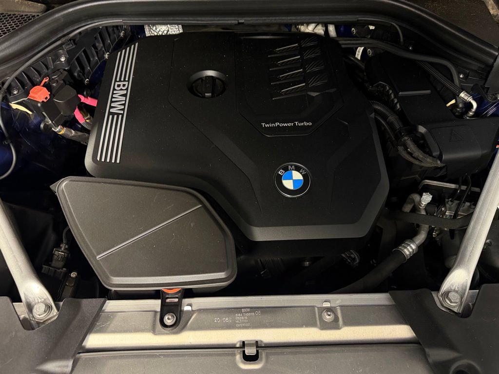 Used 2021 BMW X4 xDrive30i w/ M Sport Package AWD/4WD image 34