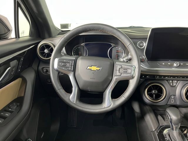 Used 2023 Chevrolet Blazer Premier w/ Enhanced Convenience Package image 20
