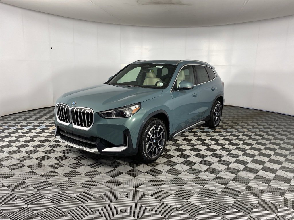 New 2025 BMW X1 xDrive28i w/ Premium Package image 3