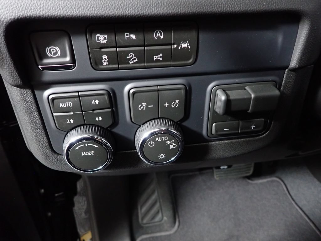 New 2026 Chevrolet Tahoe LS w/ LS Custom Edition AWD/4WD image 23