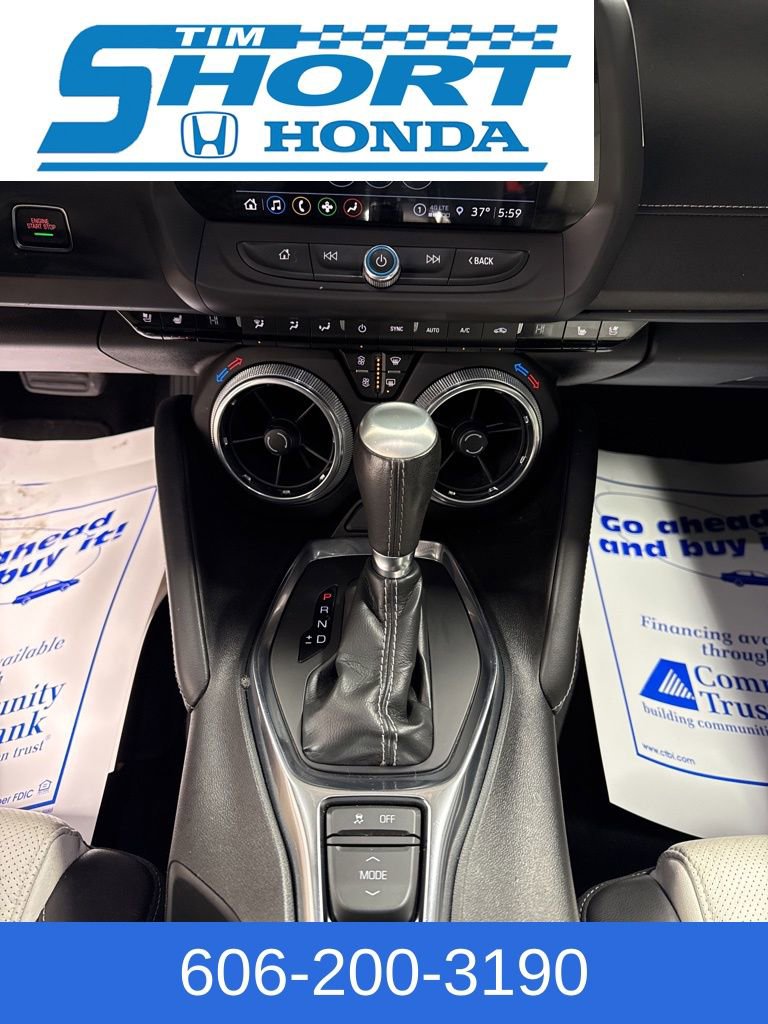 Used 2022 Chevrolet Camaro LT w/ RS Package image 13