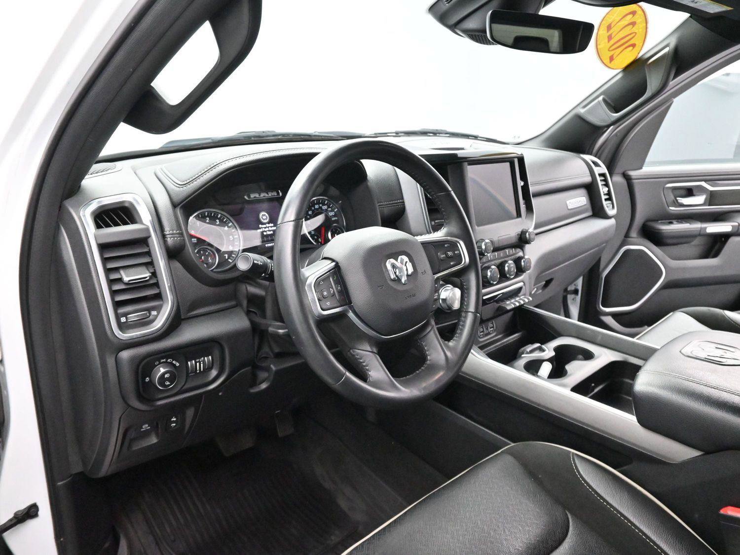Used 2022 RAM 1500 Laramie w/ Sport Appearance Package AWD/4WD image 16