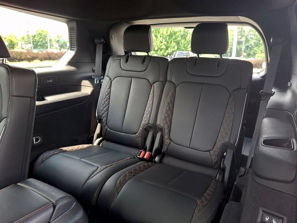 Used 2023 Jeep Grand Cherokee L Summit AWD/4WD image 14