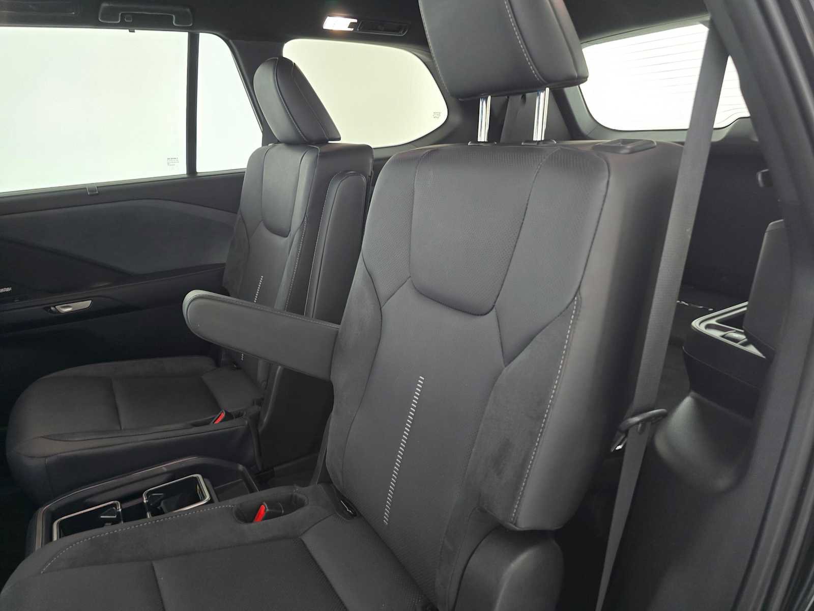 Certified 2025 Lexus TX 550h AWD Plug-In Hybrid w/ Technology Package image 17
