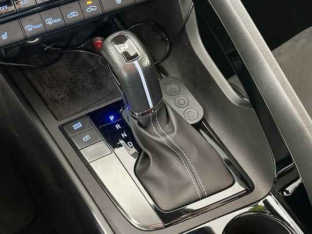 Used 2022 Hyundai Elantra N FWD image 13