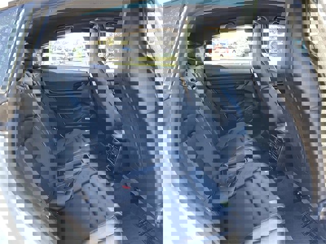 Used 2020 Porsche Taycan 4S image 27